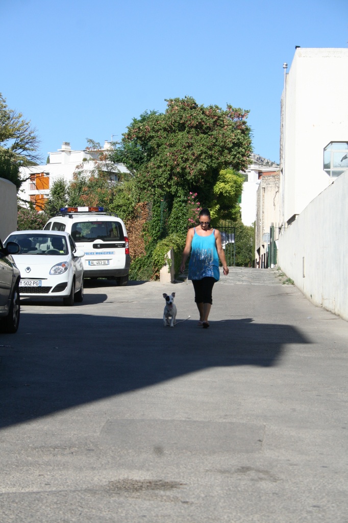 fondzi, marche aux pieds